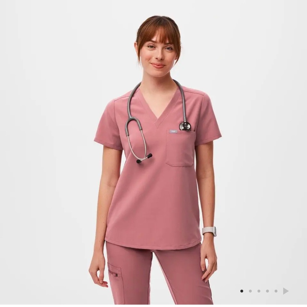FIGS Mauve Catarina one pocket scrub top size Small